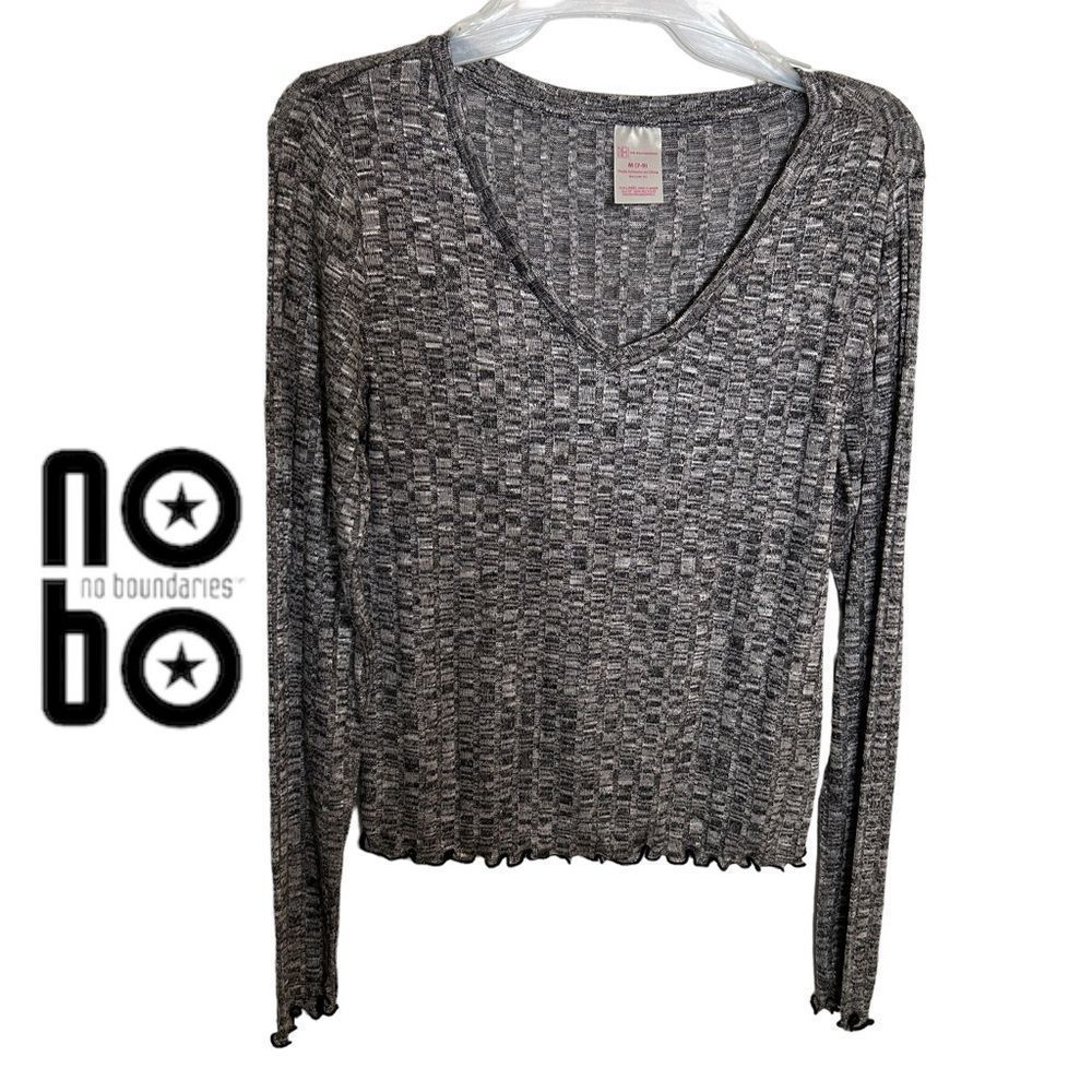 No Boundaries long sleeve ribbed knit top. Size: M (7-9): NWT. Gray & Blue